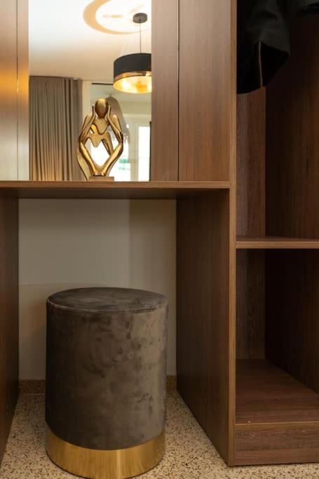 Dema Luxury Suites - Perikleous E6 Athena Bagian luar foto